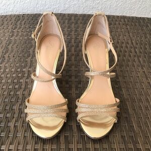Gold Jewel Badgley Mischka Summer Formal Event Heels